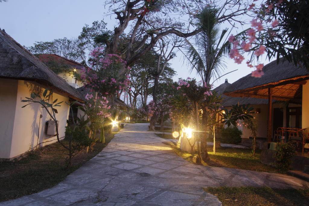 Alit Beach Resort And Villas Sanur Kültér fotó