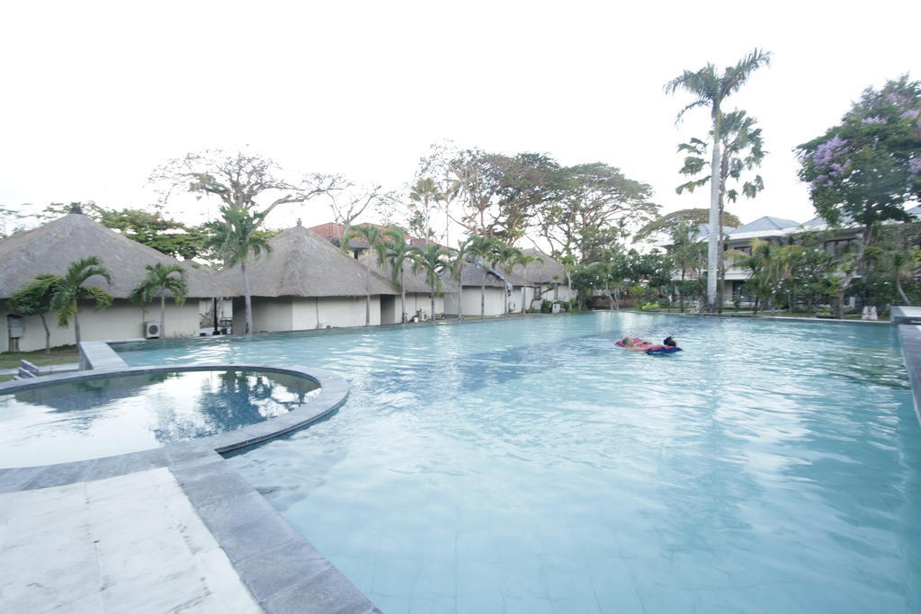 Alit Beach Resort And Villas Sanur Kültér fotó