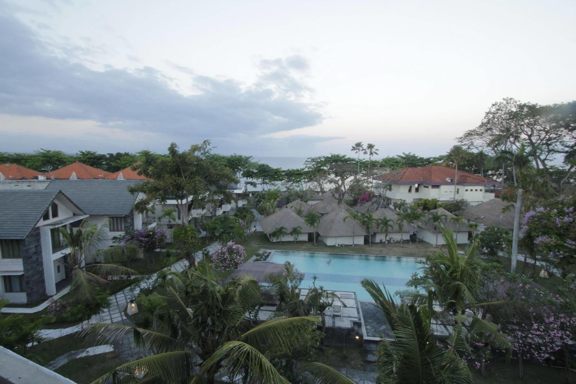 Alit Beach Resort And Villas Sanur Kültér fotó